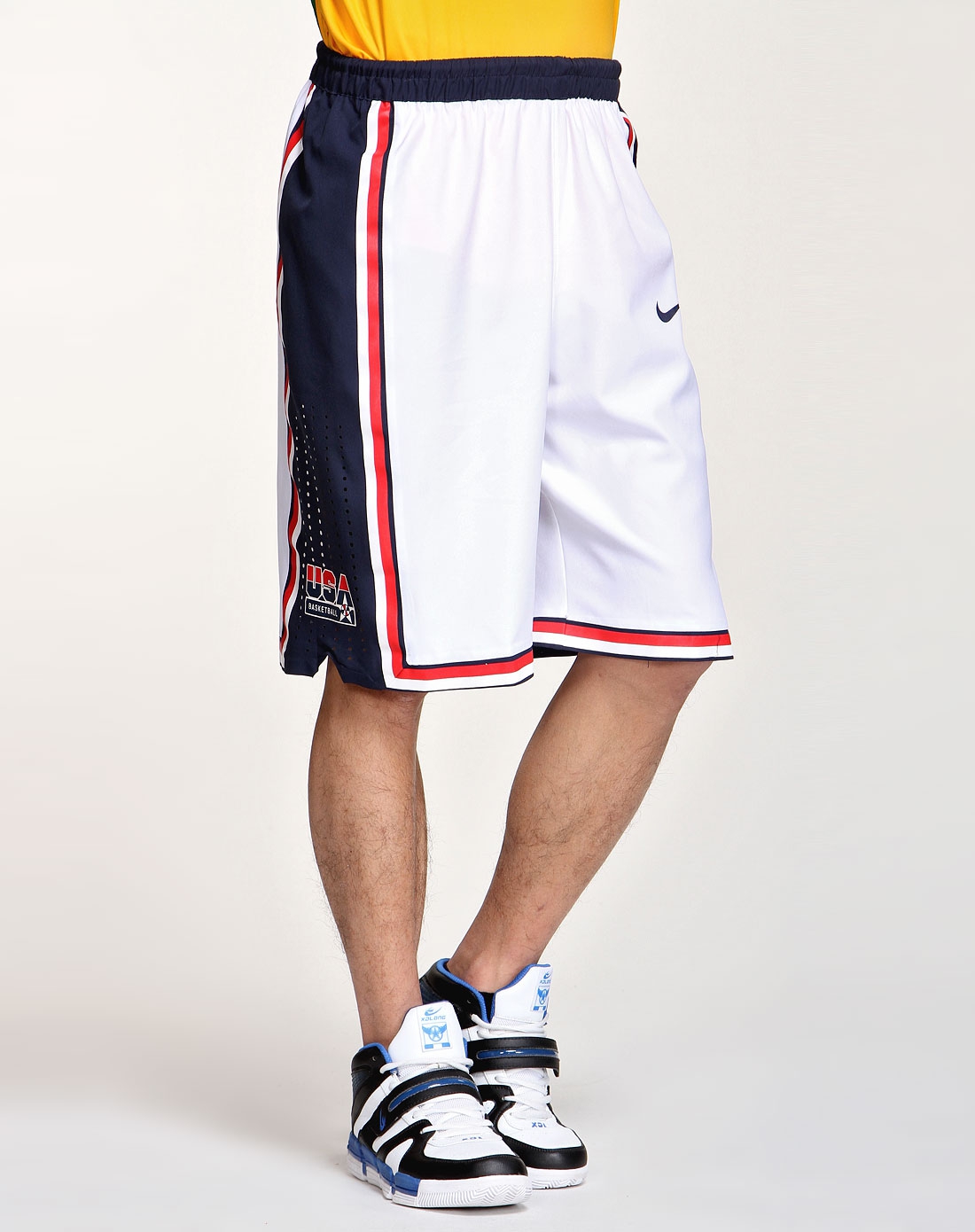 耐克nike<em>男子</em>白色<em>运动短裤</em>516188-100