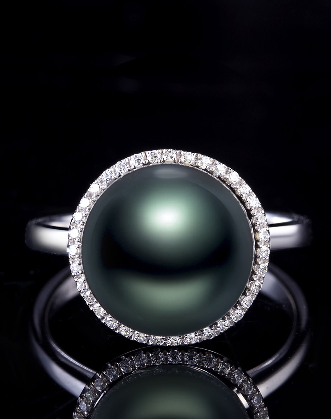 黑珍珠镶锆石戒指