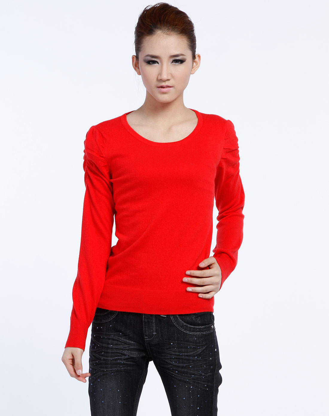 百图betu<em>红色圆领</em>长袖<em>毛衣</em>104w000j43r1