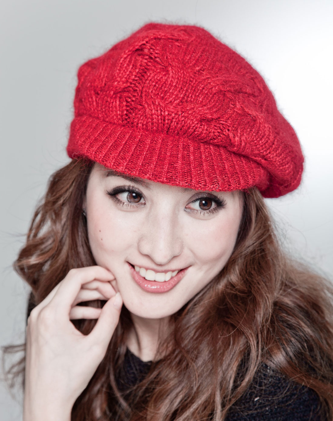 红色粗针毛织帽