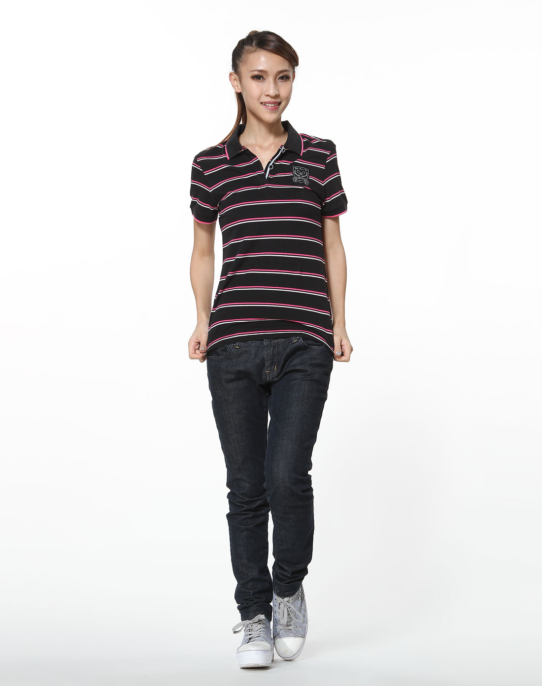 <em>鸿星尔克</em>ERKE<em>女上装</em>专场正黑色时尚网球系列