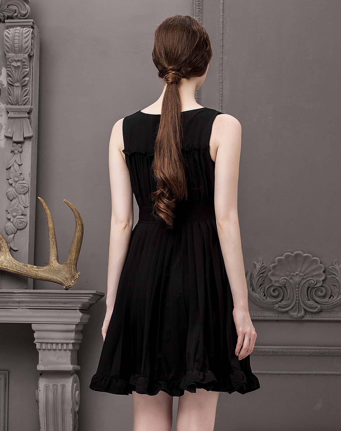 黑色无袖收腰上衣 上衣男冬季