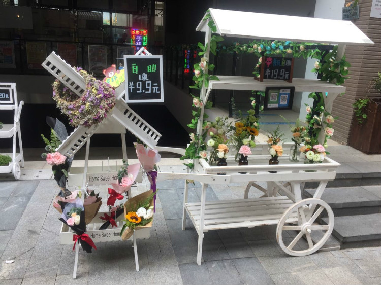 美式商场超市花车货架花店室外花艺花架创意精品户外促销车推车