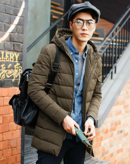 布衣传说茶咖色时尚袖子贴标长款连帽休闲棉衣