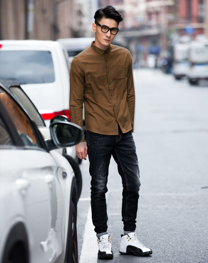 布衣传说茶黄色时尚锁边线长袖衬衫CC1729茶