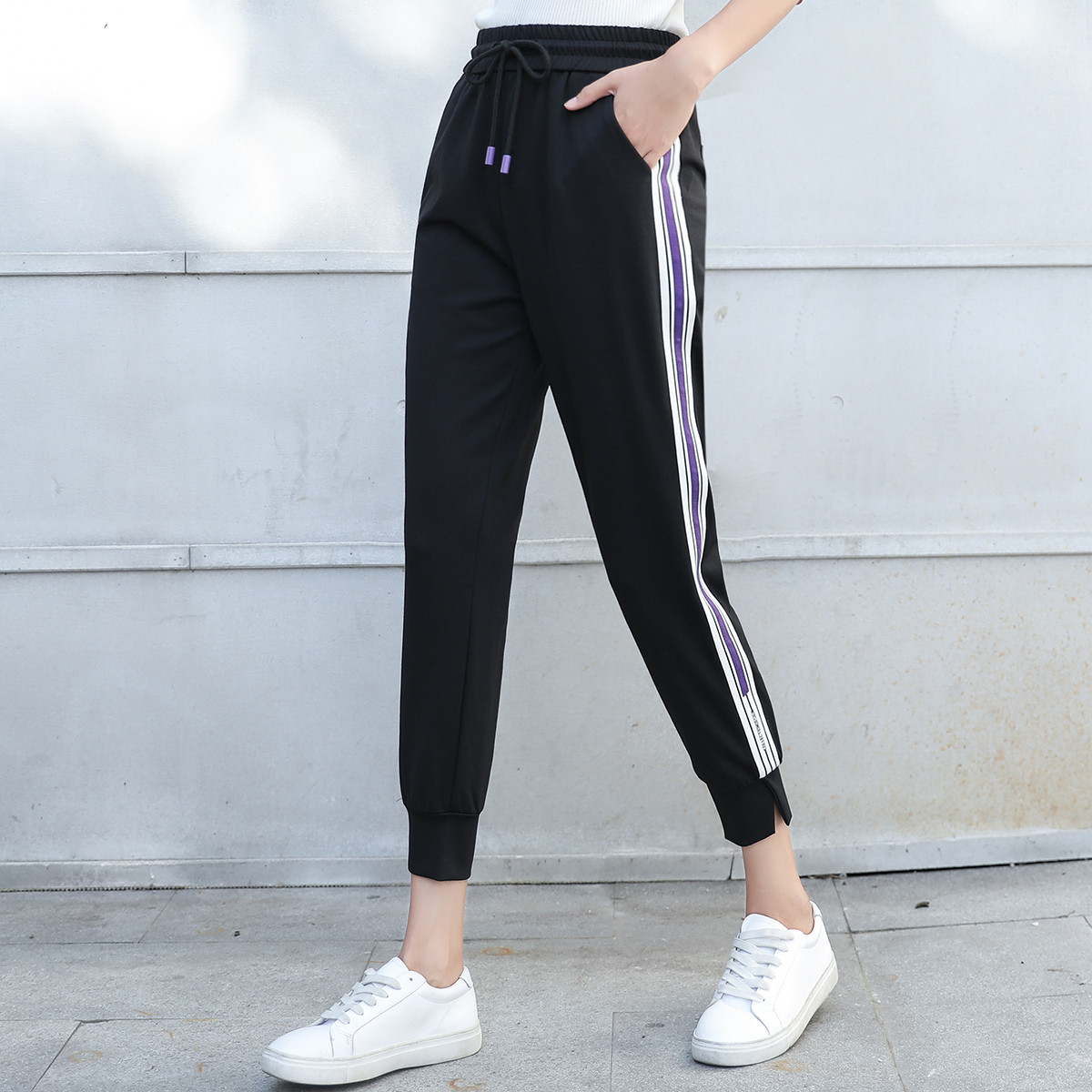 【2019新品】女款抽绳牛筋中腰侧缝字母织带裤脚开叉休闲裤