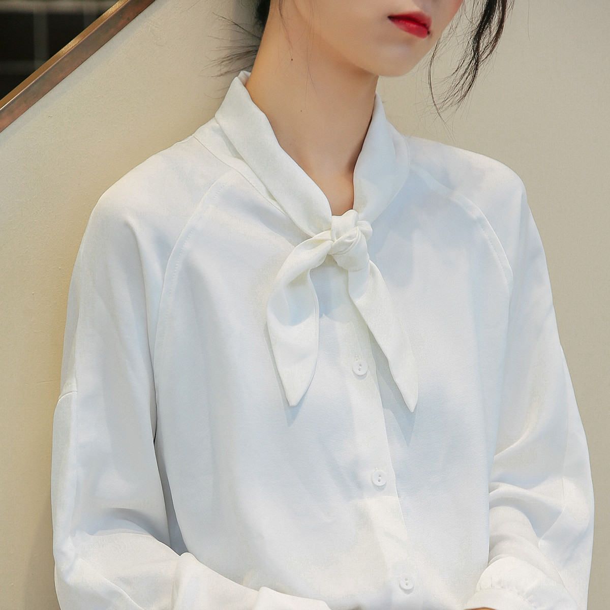 2019春季韩版甜美学院风小清新领口打结宽松长袖气质白衬衫