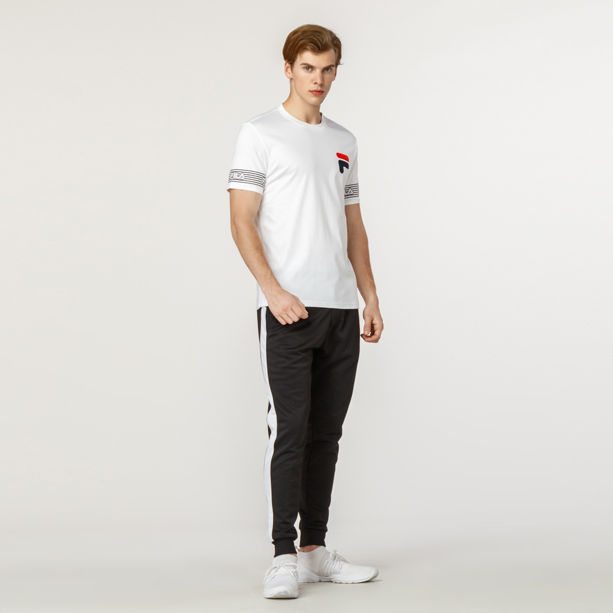 white line系列 男款舒适透气大logo休闲针织短t