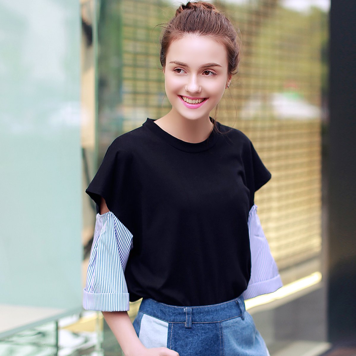 个性拼接袖圆领t恤女