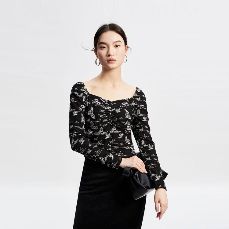 Vero Moda 【花木兰龙年系列】联名休闲褶皱印花修身钻石领t恤