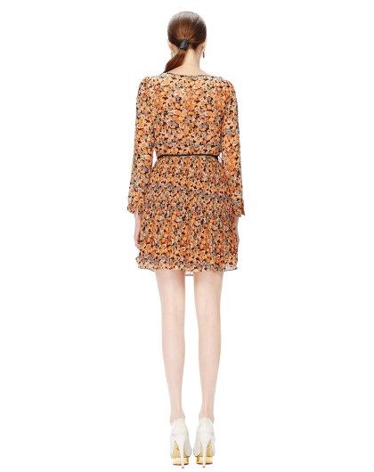 女雅法橙花色连衣裙