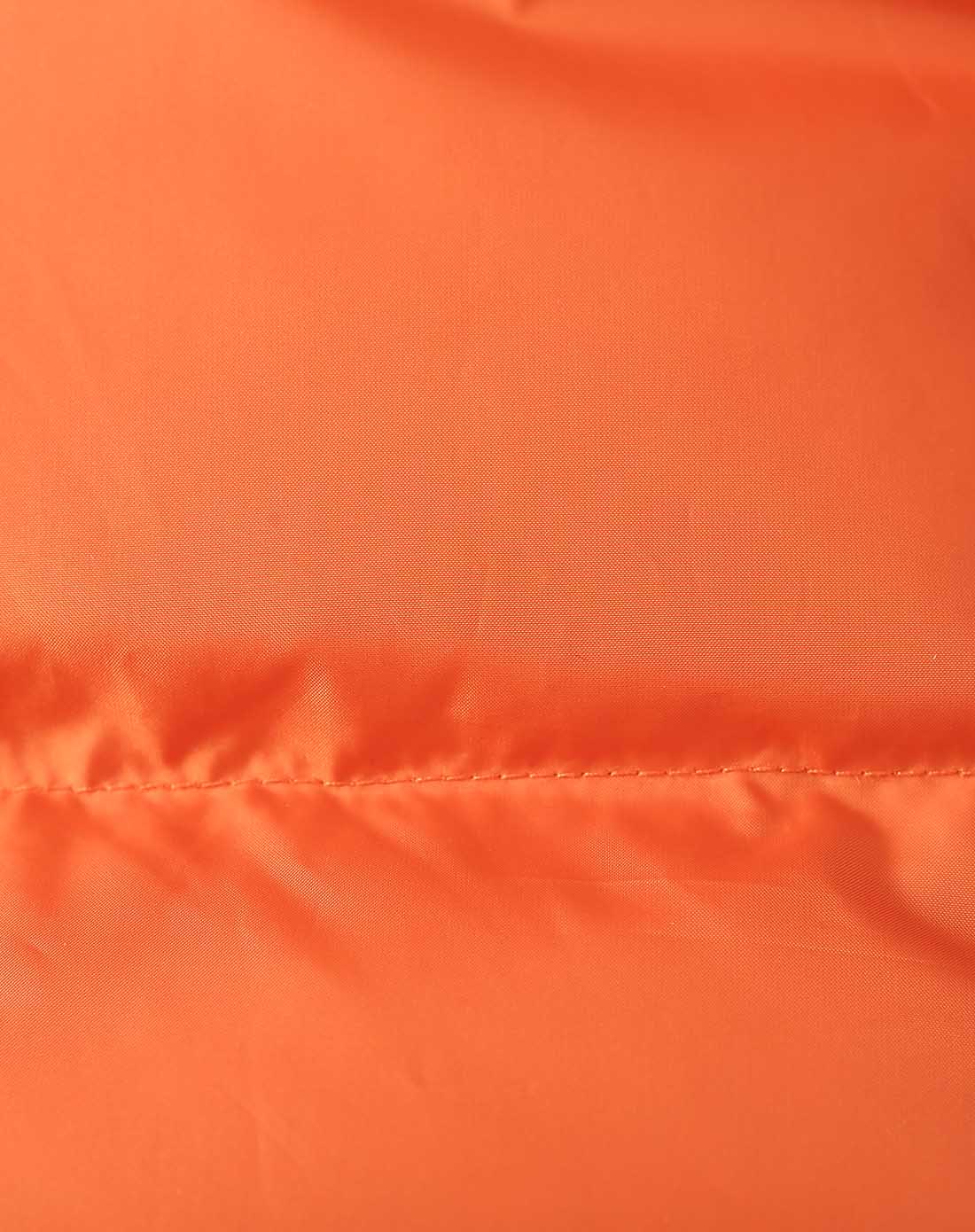 橙色貉子毛立领羽绒服