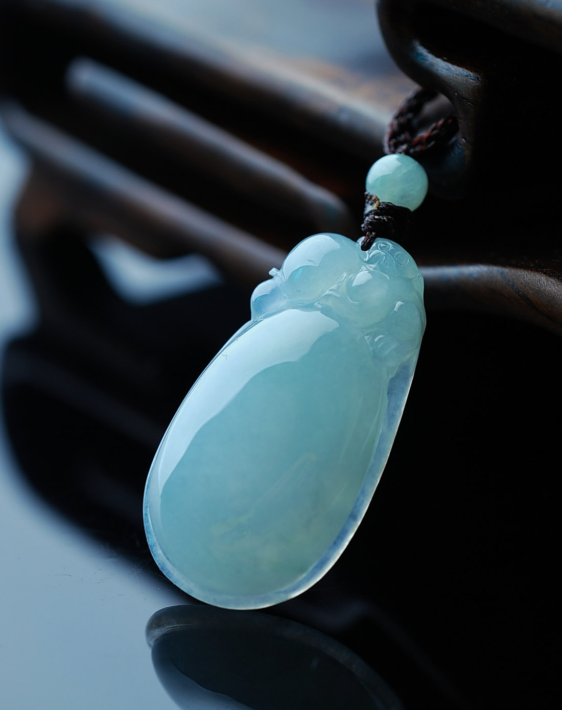 天然a货翡翠怀珠抱玉吊坠(附证书)