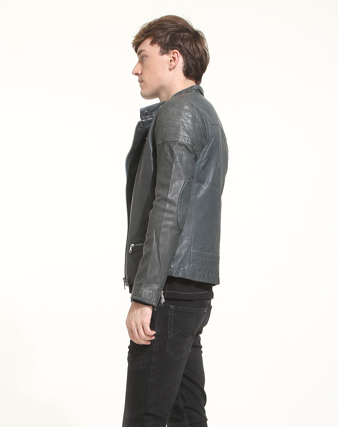 男款灰蓝色帅气斜拉链裂纹长袖皮衣