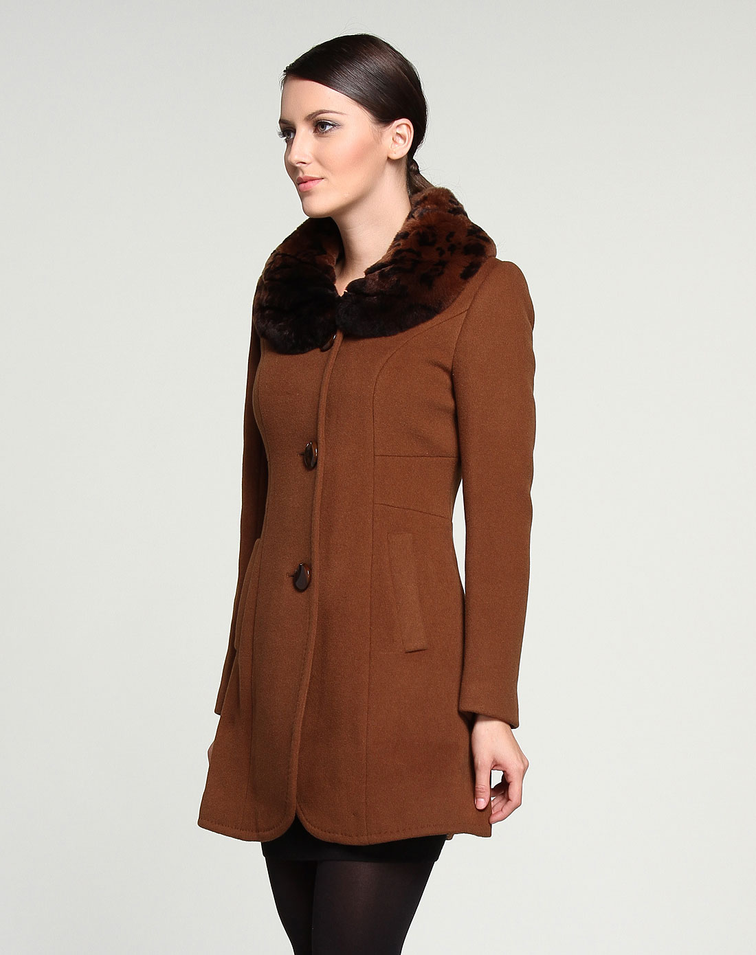 獭兔毛领深驼色长袖大衣