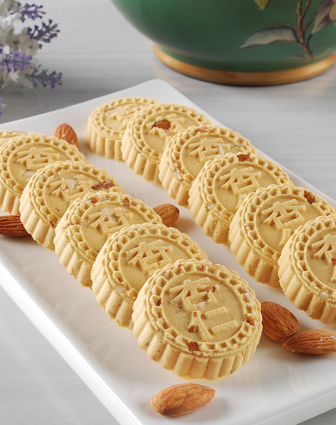 纯手工怀旧装杏粒杏仁饼 380g