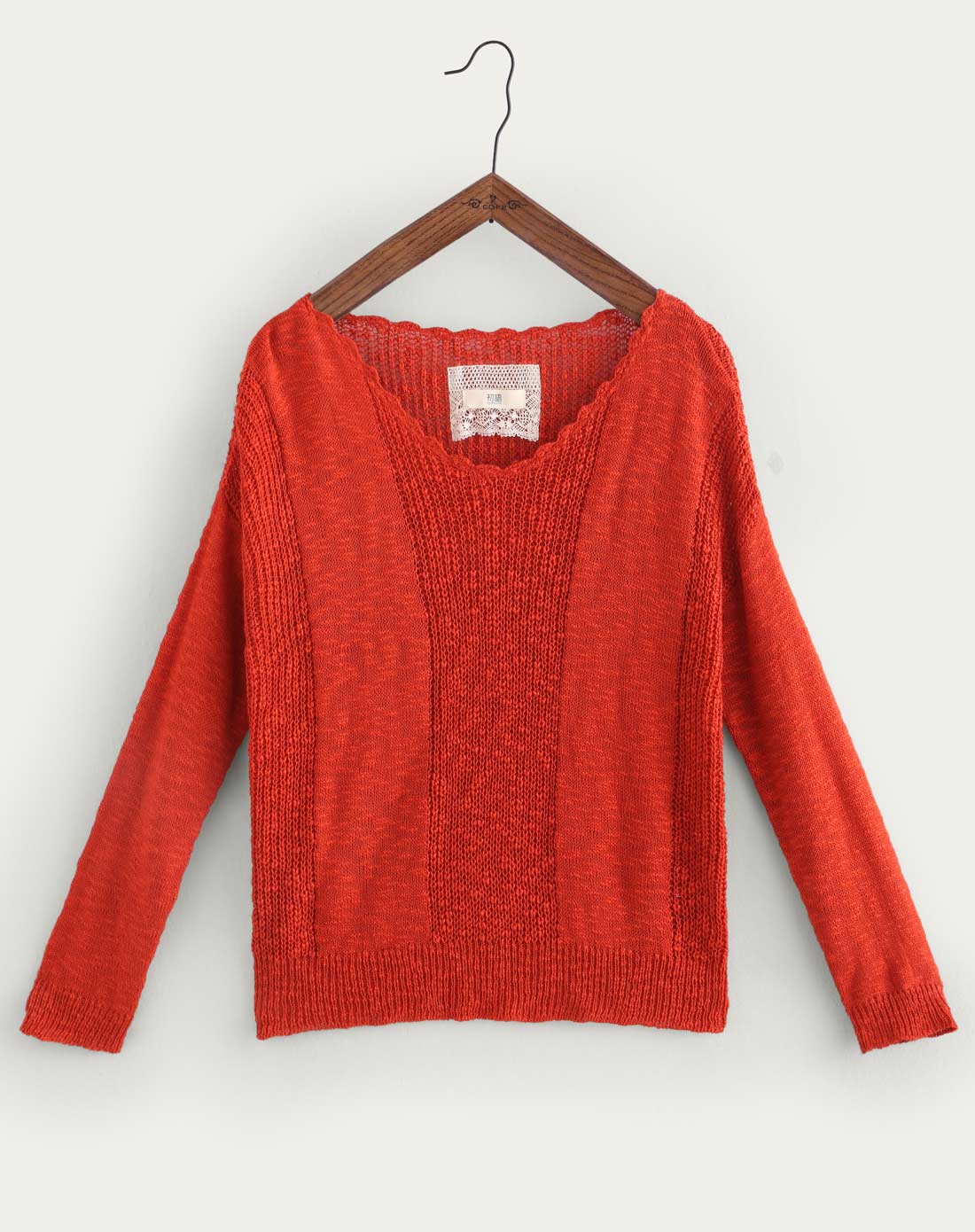 锈红色时尚钩花镂空长袖针织衫