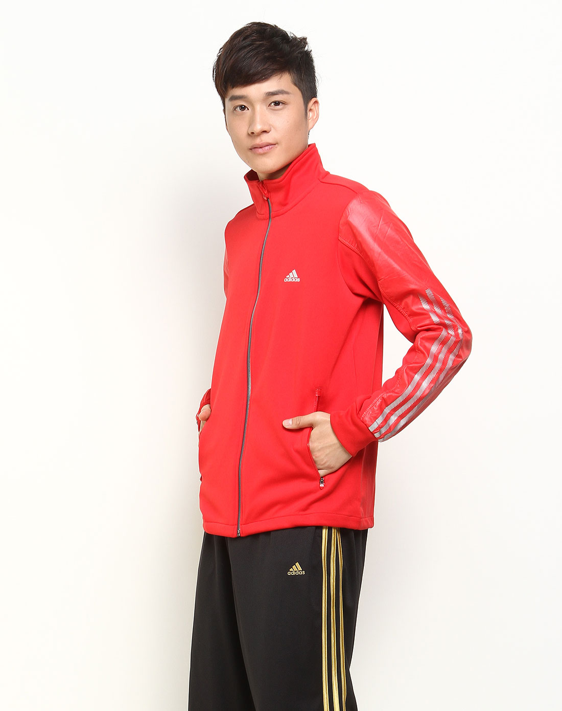 阿迪達斯adidas 男款大紅色長袖運動外套