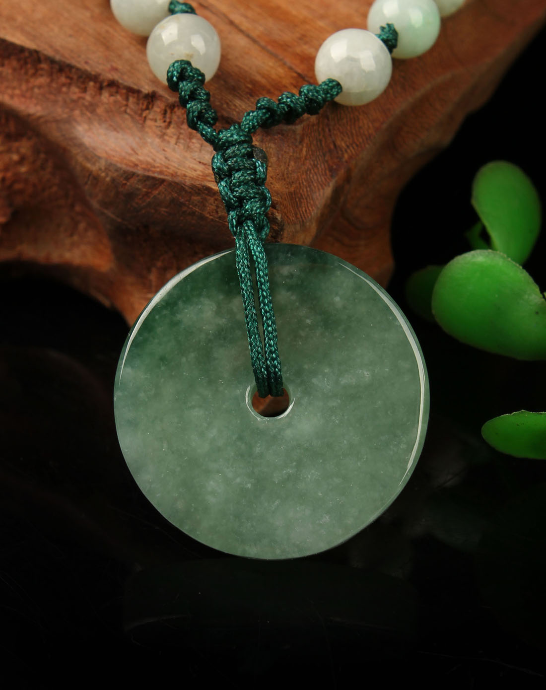 中性浅绿天然翡翠花青平安扣吊坠附证书