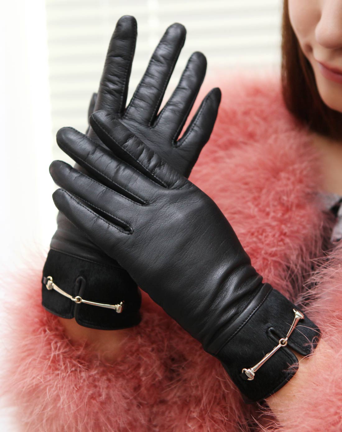 女士黑色马毛金链女款皮手套