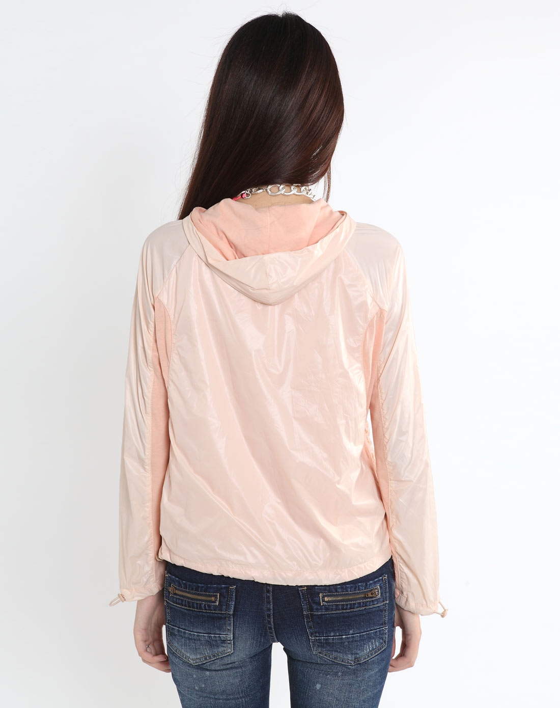 肤色化纤复合针织外套