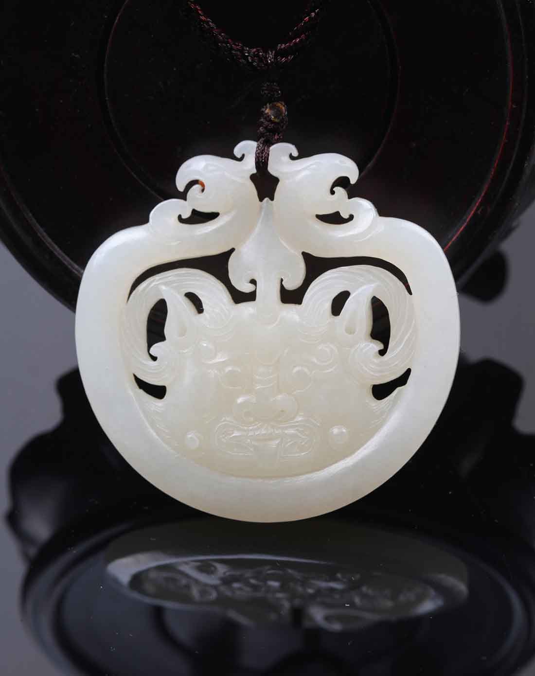 世玺仁合 长命锁和田玉吊坠