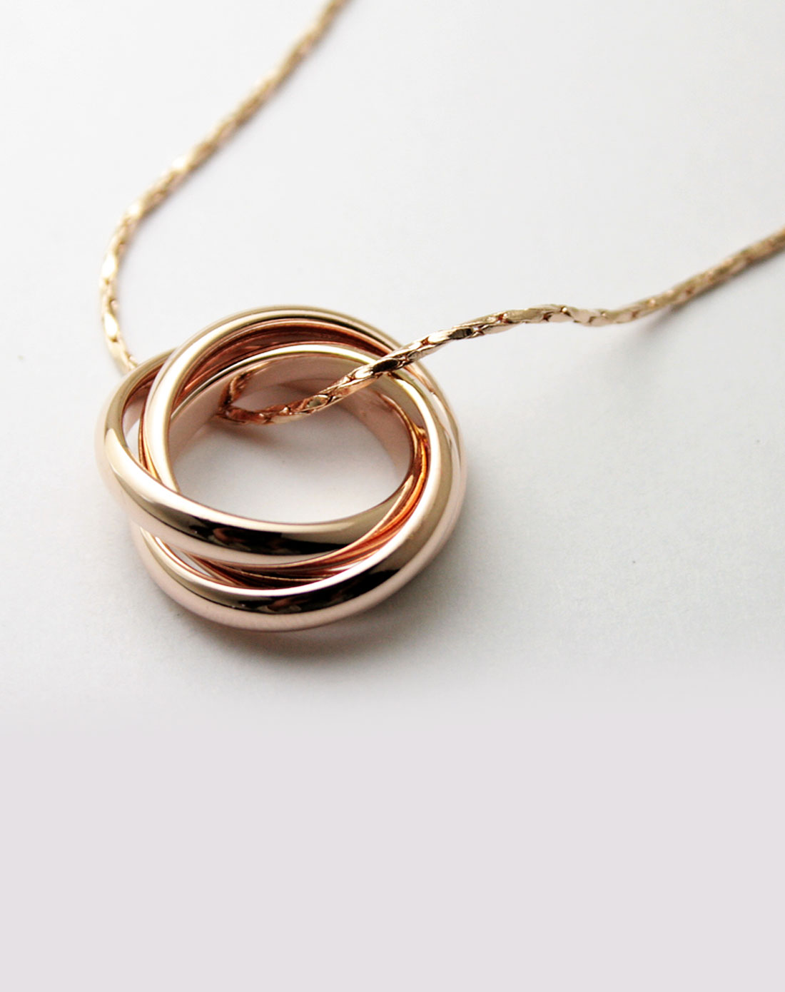 特蕾娅teliya 环环相扣--18kgp合金项链