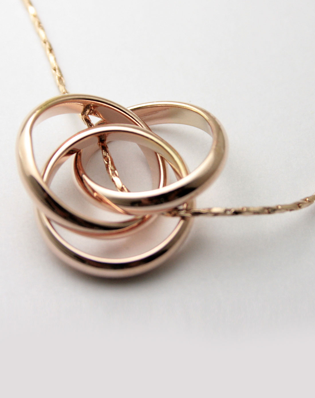 特蕾娅teliya 环环相扣--18kgp合金项链