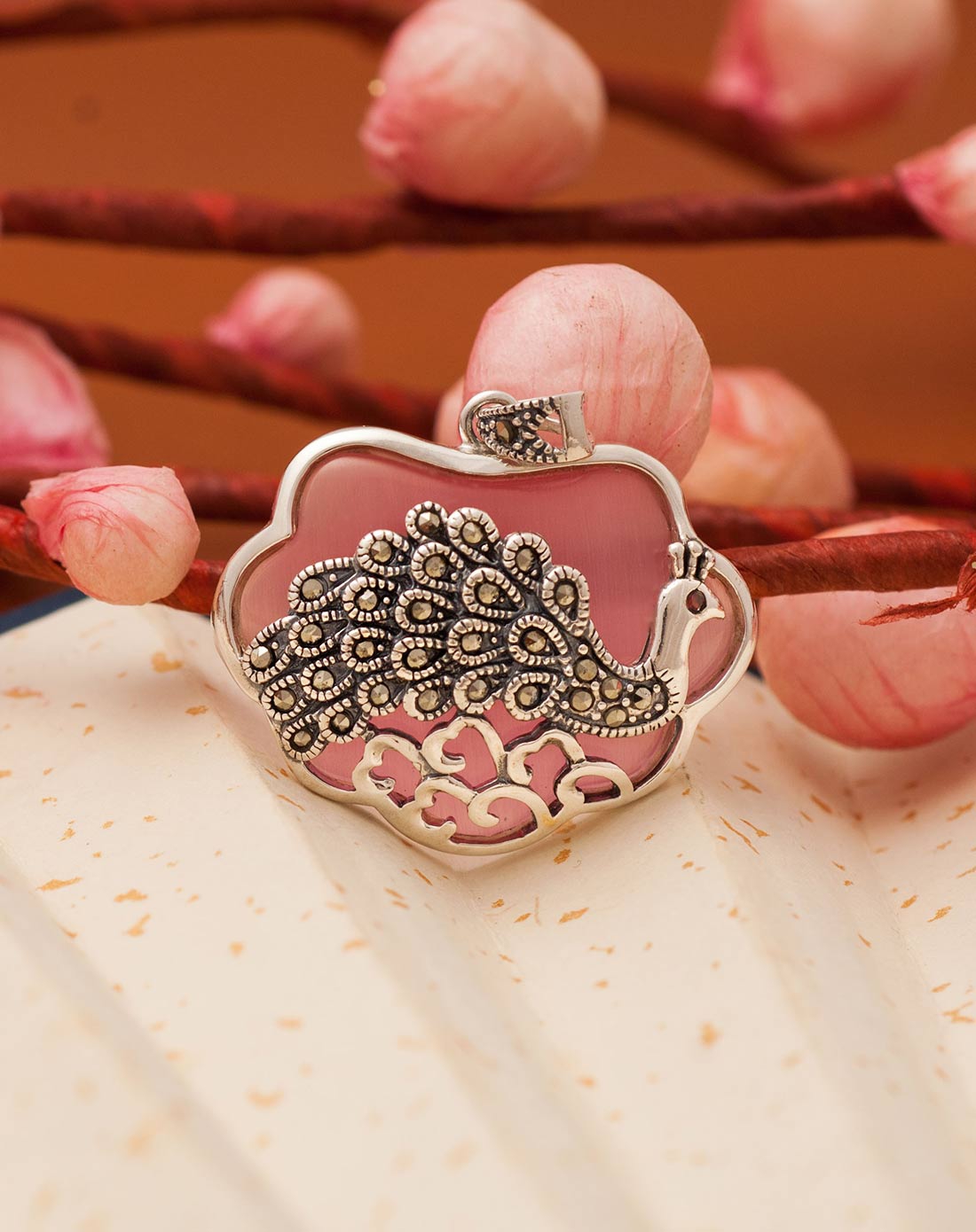 手工泰银粉色月光石吊坠-孔雀