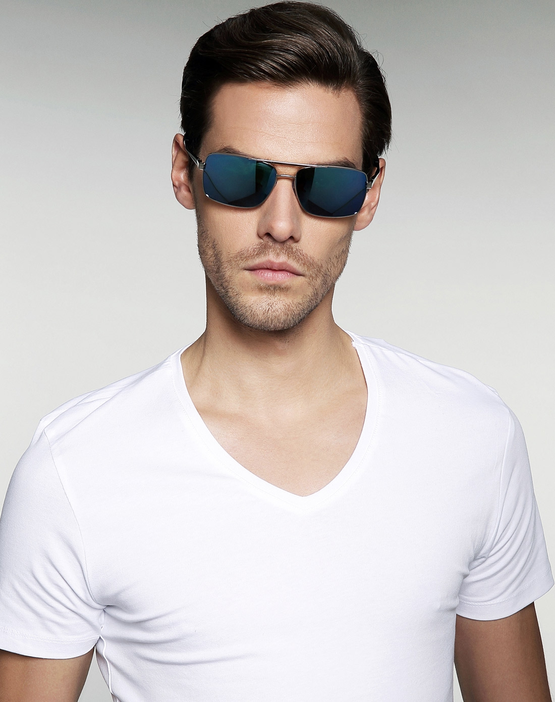 男士黑色潮酷镀膜偏光太阳镜