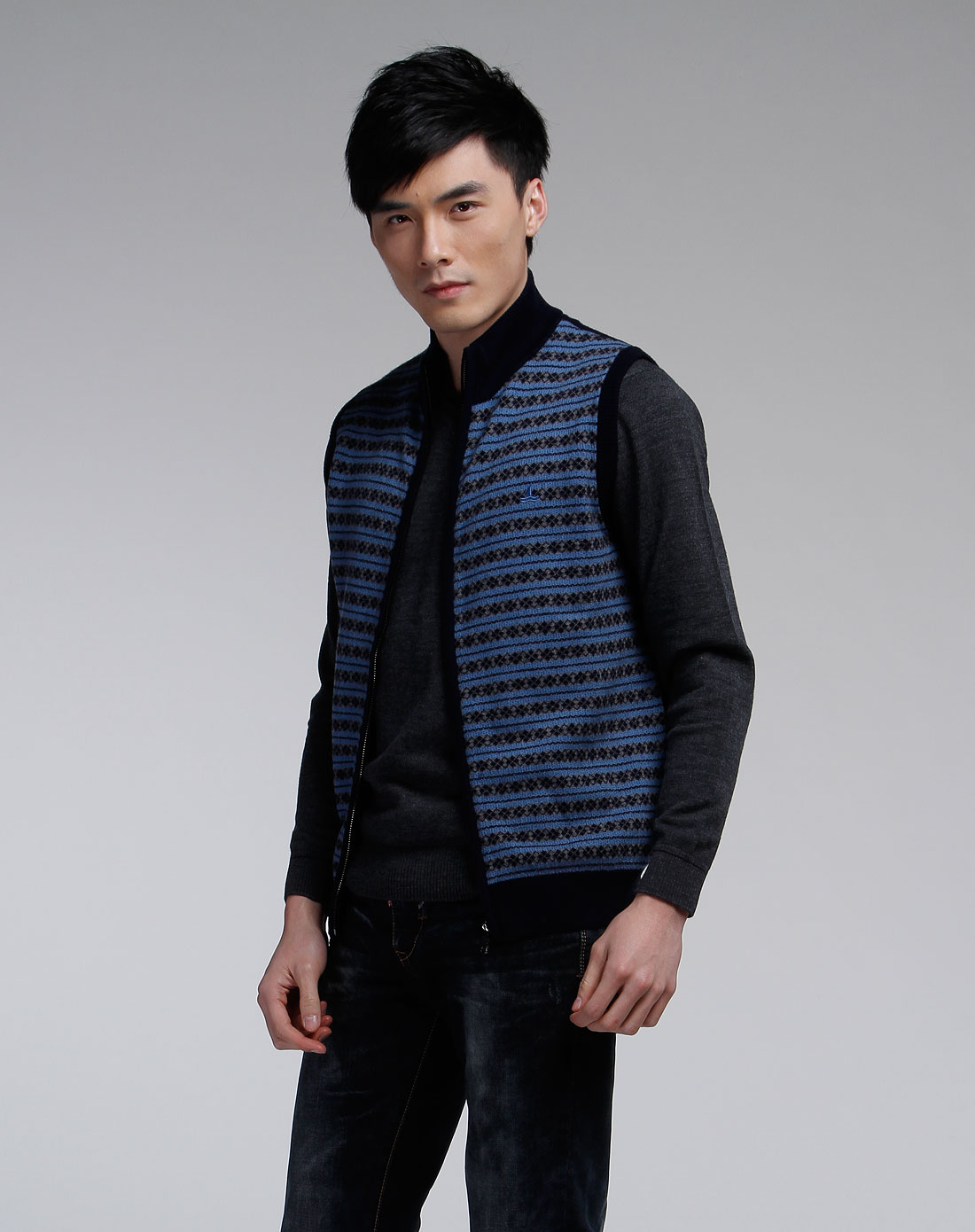 男款藏蓝/黑色拉链无袖毛衣外套