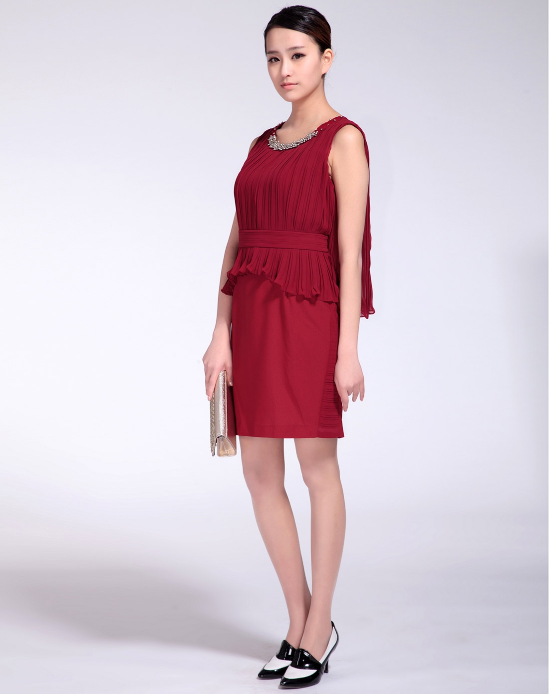 卡蒙迪camondei&福柯斯focals女装卡蒙迪camondei 酱红领口钉珠连衣裙