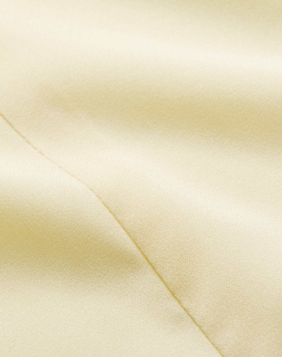 浅黄色修身淑女长袖衬衫