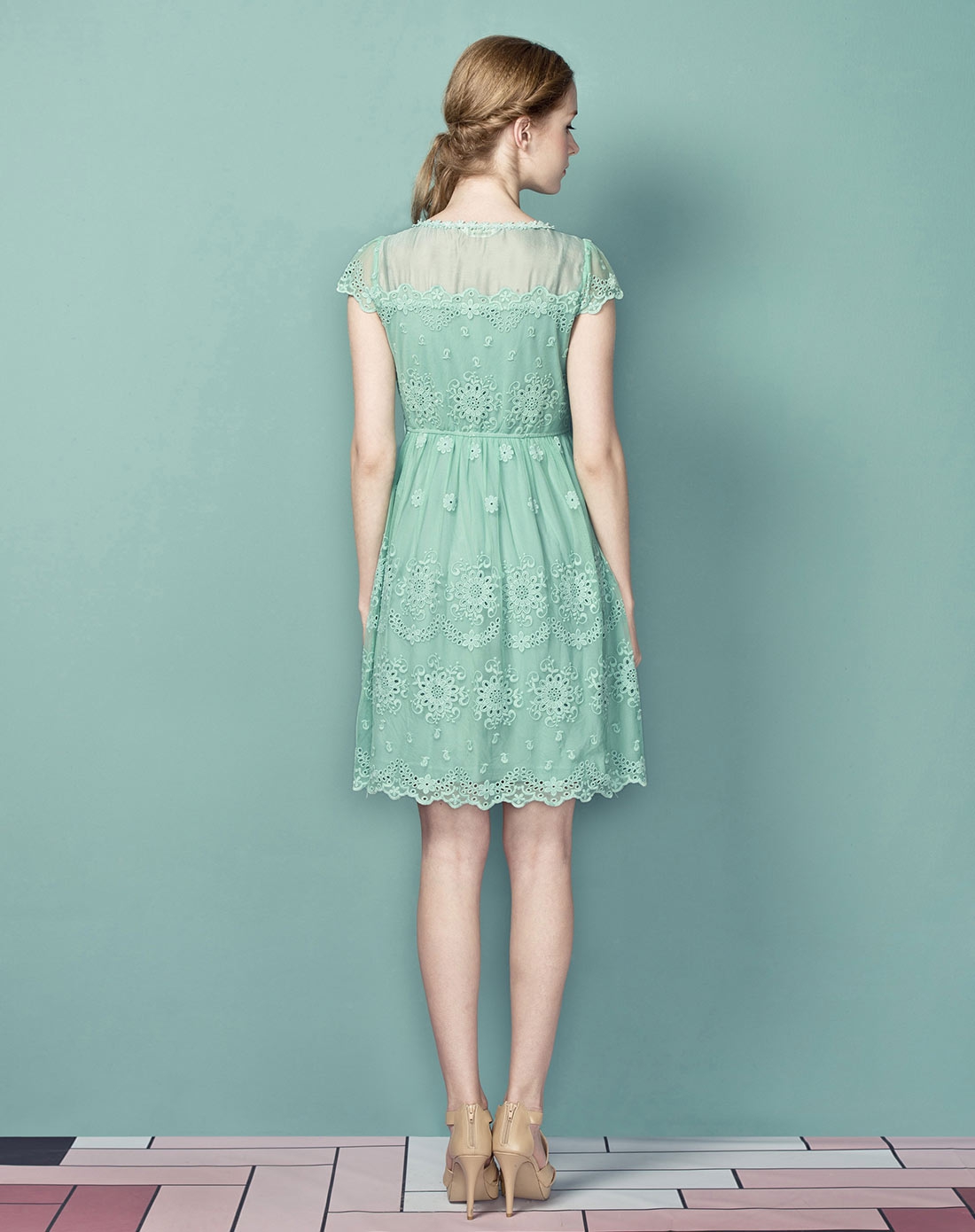 天青色名媛淑女气质蕾丝网纱修身连衣裙