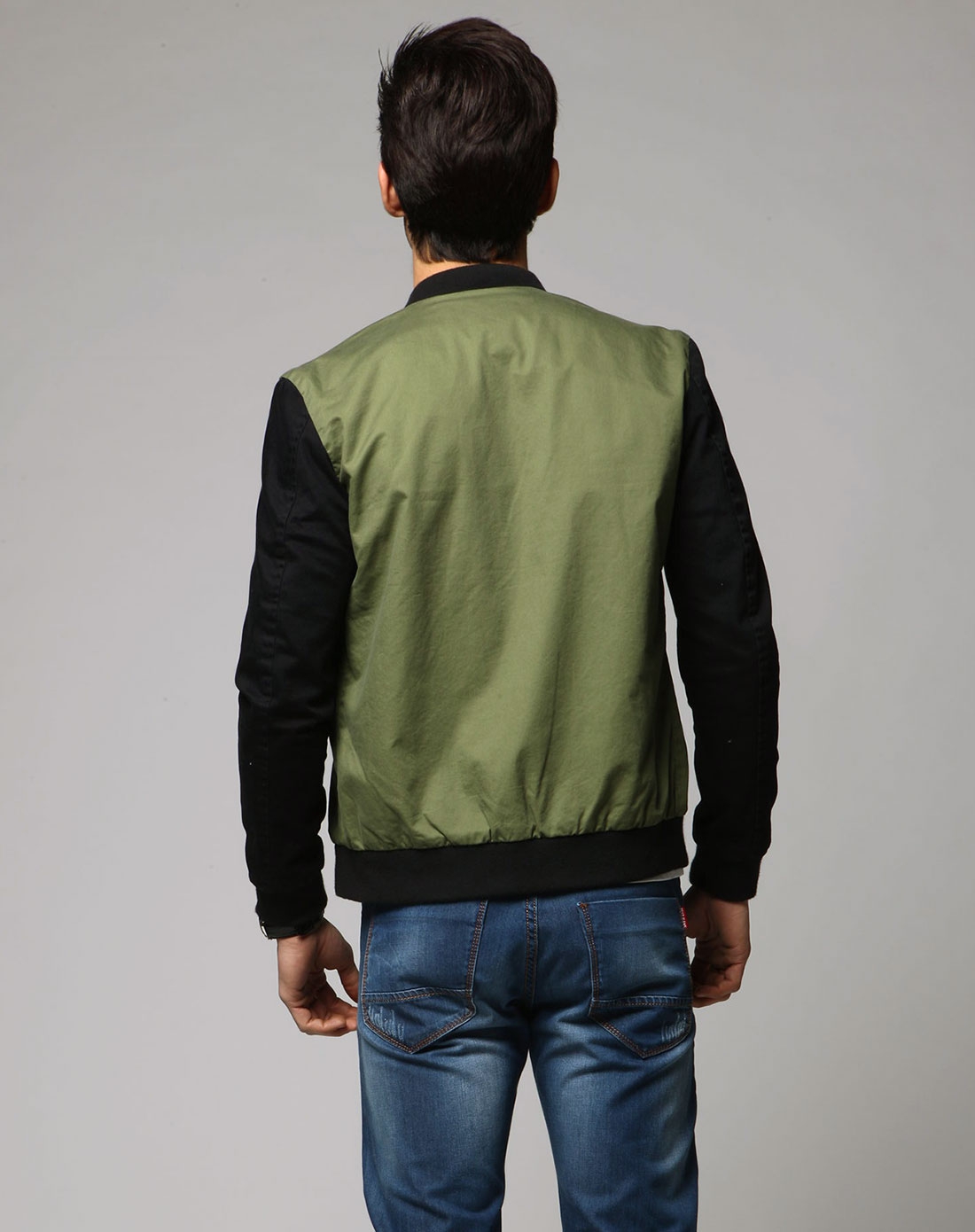 布衣传说pouilly legende男装专场 潮流立领军绿色长袖夹克