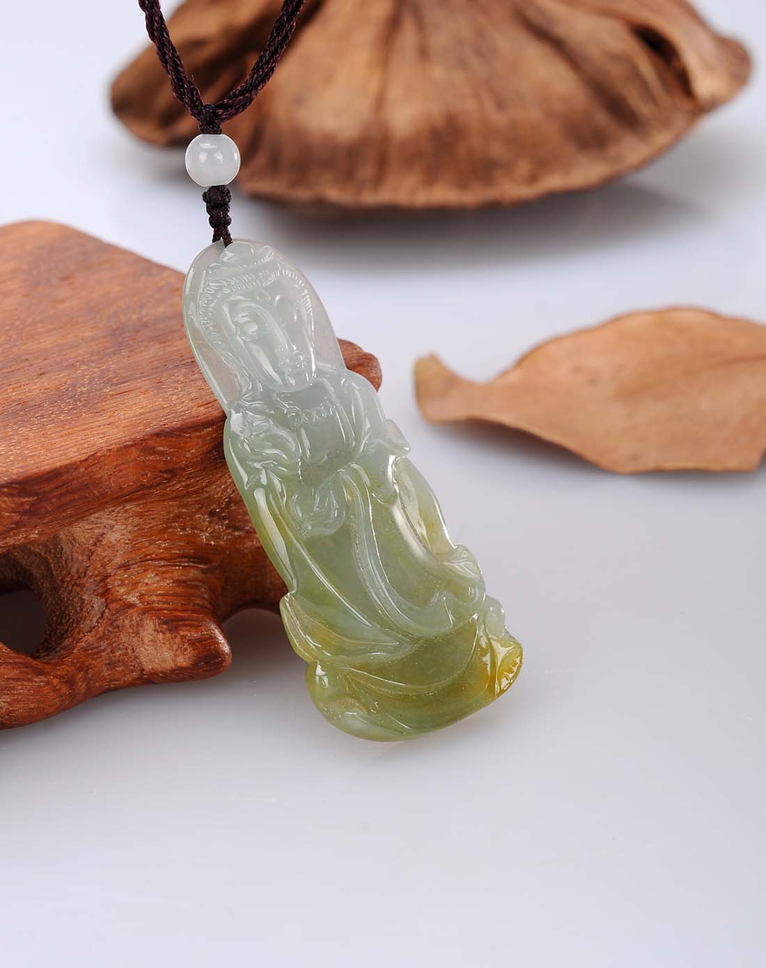 天然a货翡翠冰糯种祥云观音吊坠