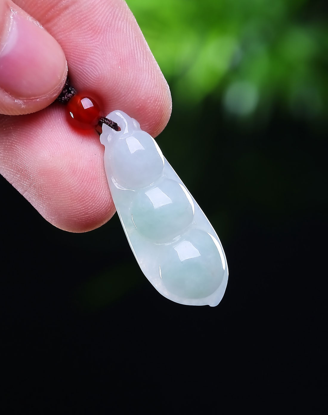 超值冰种豆绿色富贵豆吊坠 赠宝贝绝佳礼物