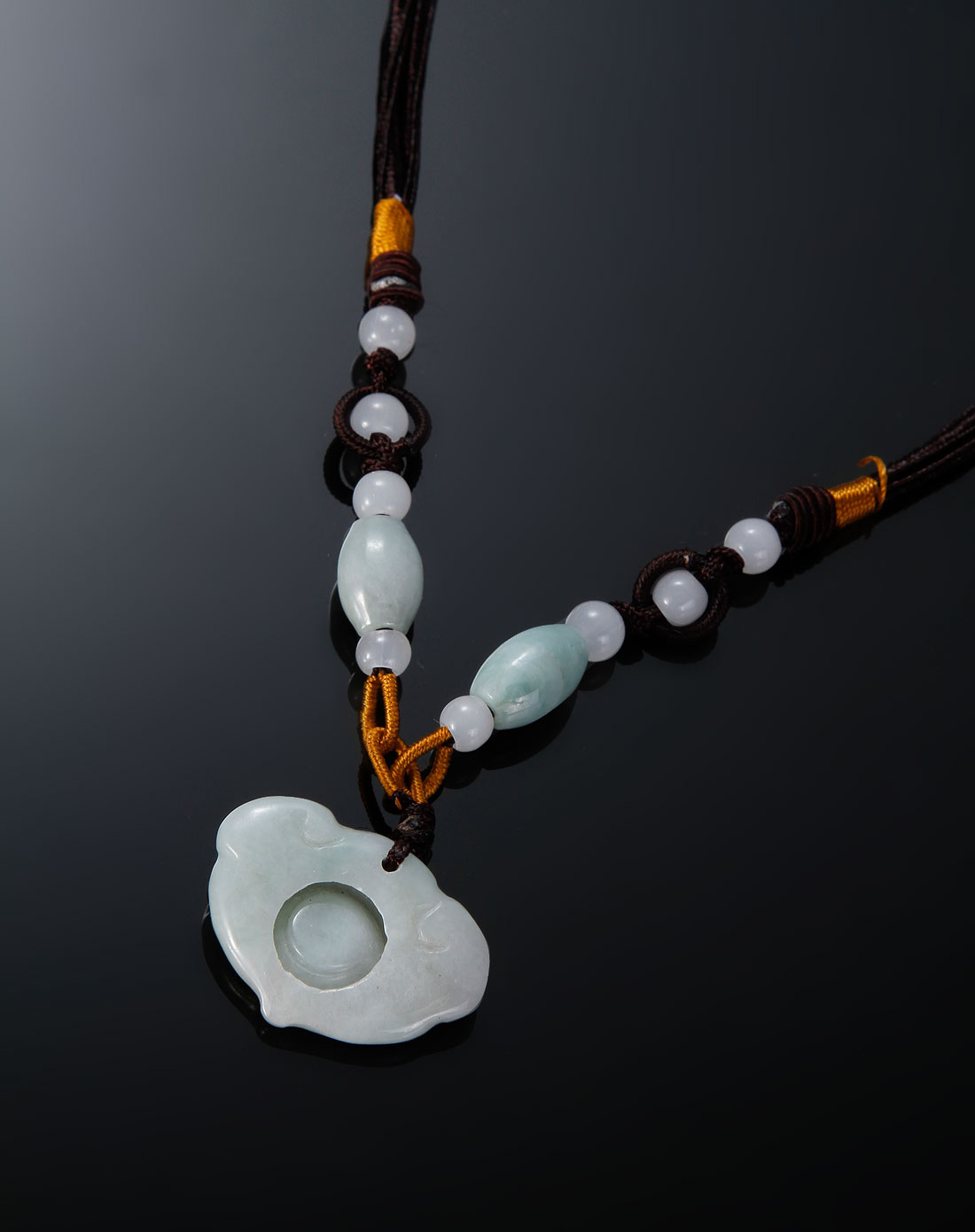 翡翠同心锁项坠