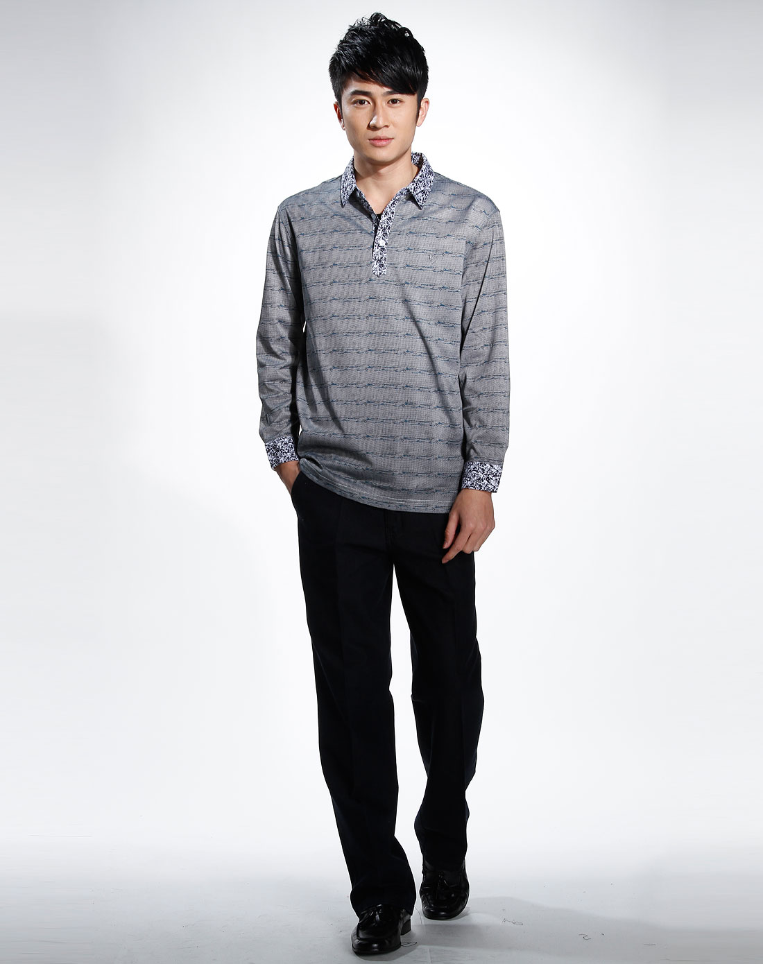 灰色长袖时尚polo衫