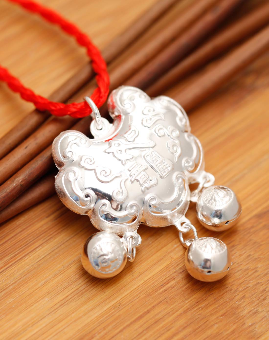 990足银吉祥如意宝宝锁(赠红绳)
