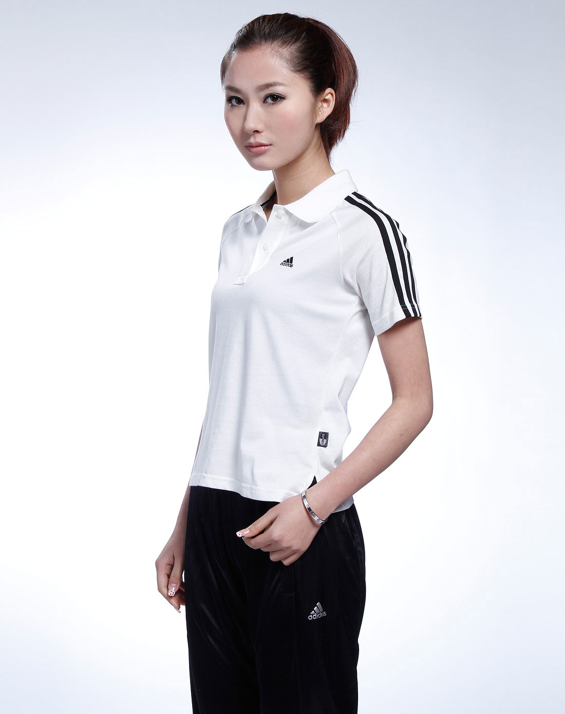 女款白色短袖polo衫