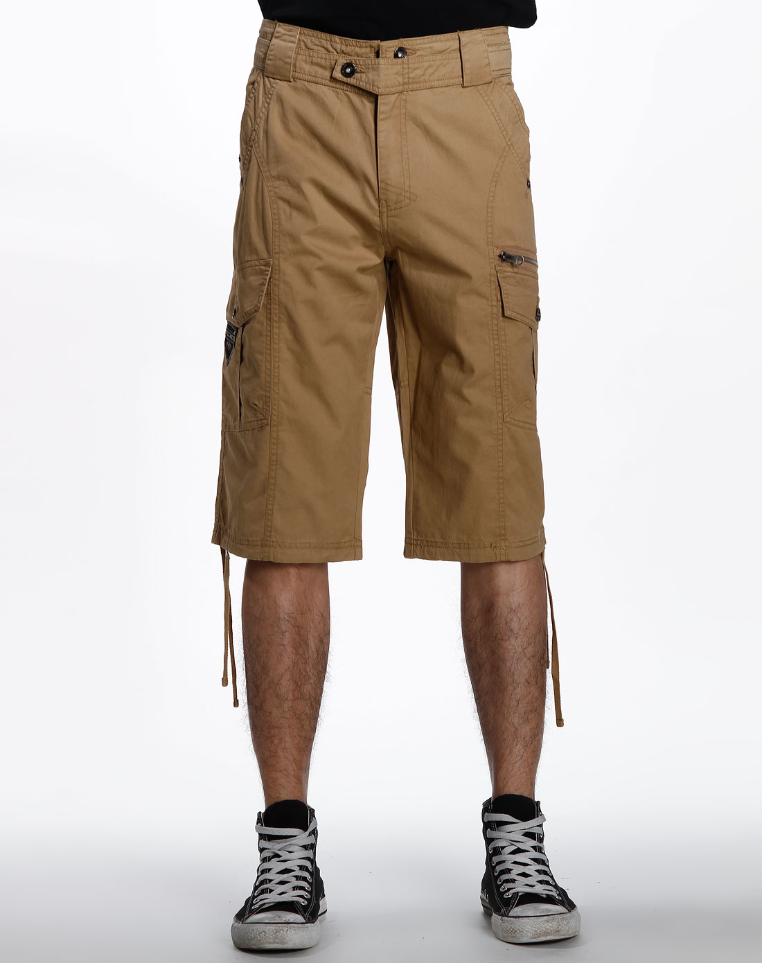 男款浅棕色阔脚中裤