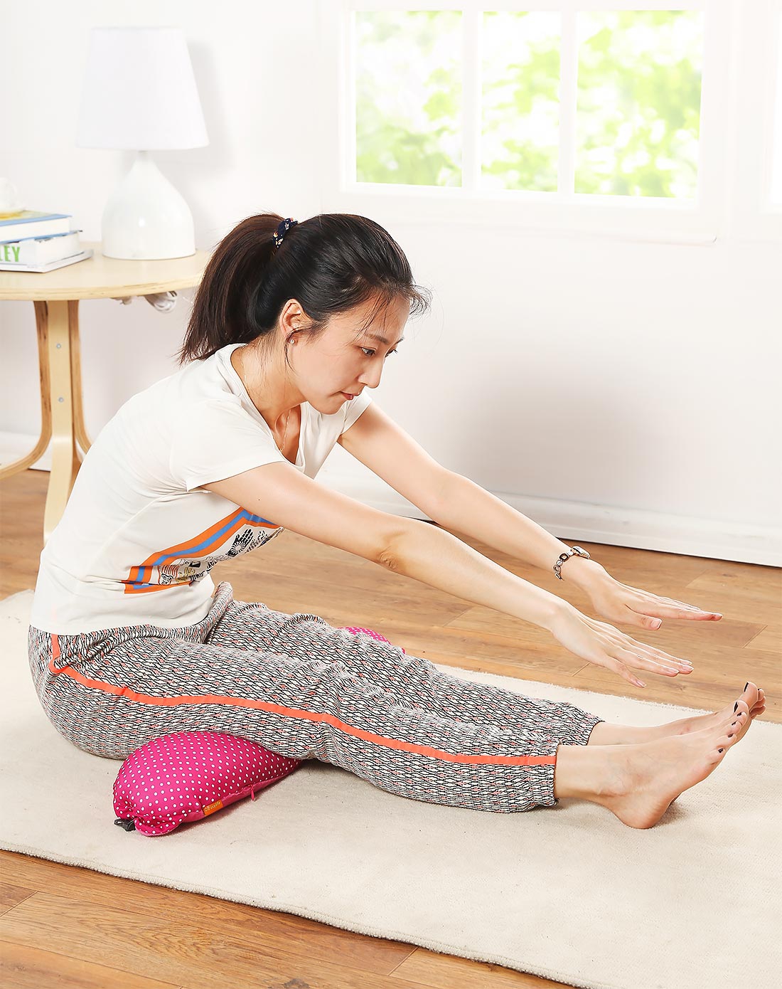 柔软弹力多功能瑜伽枕护腰枕 玫红 70*15cm