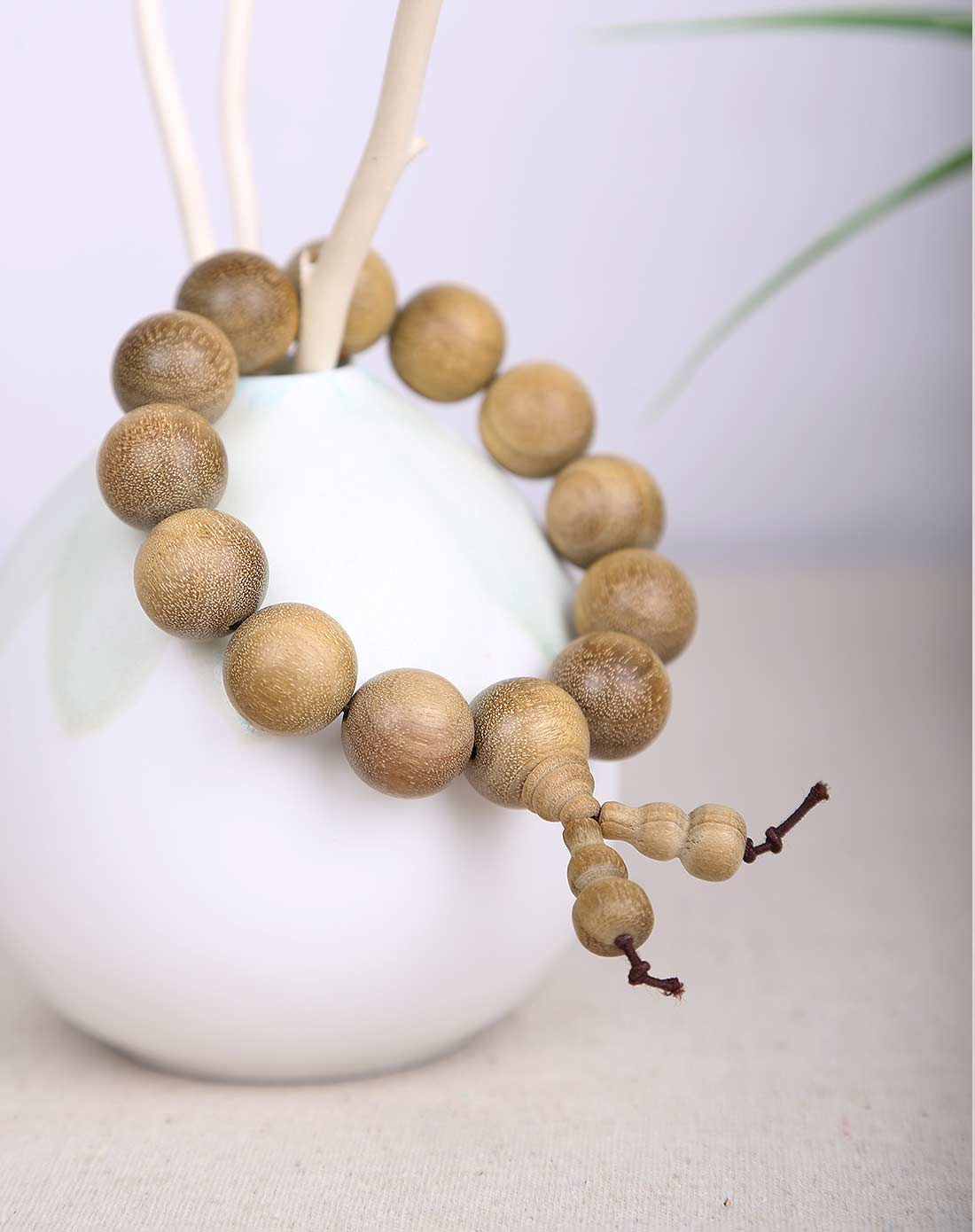 > 金丝楠沉香楠木手串(精品1.8cm)