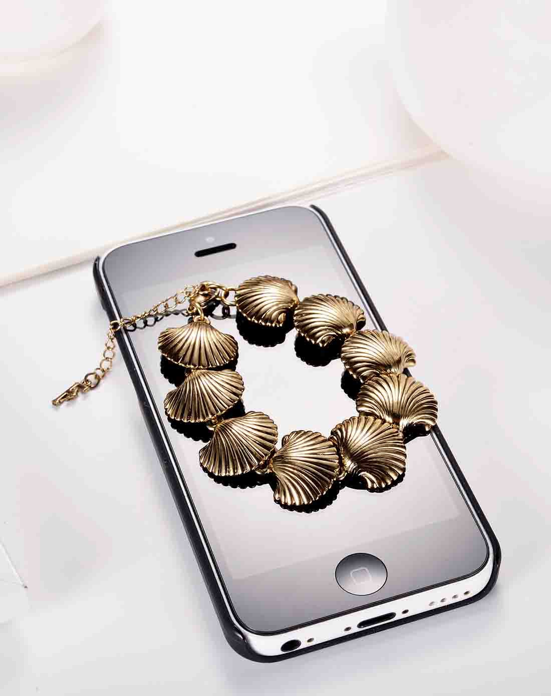 精致贝纹设计造型手链