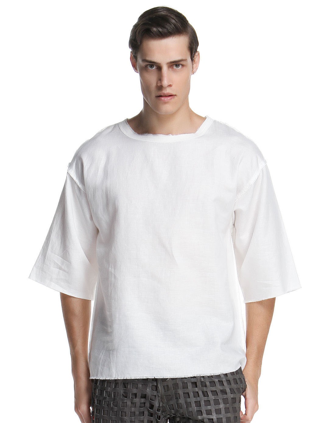 男款中袖t恤白色