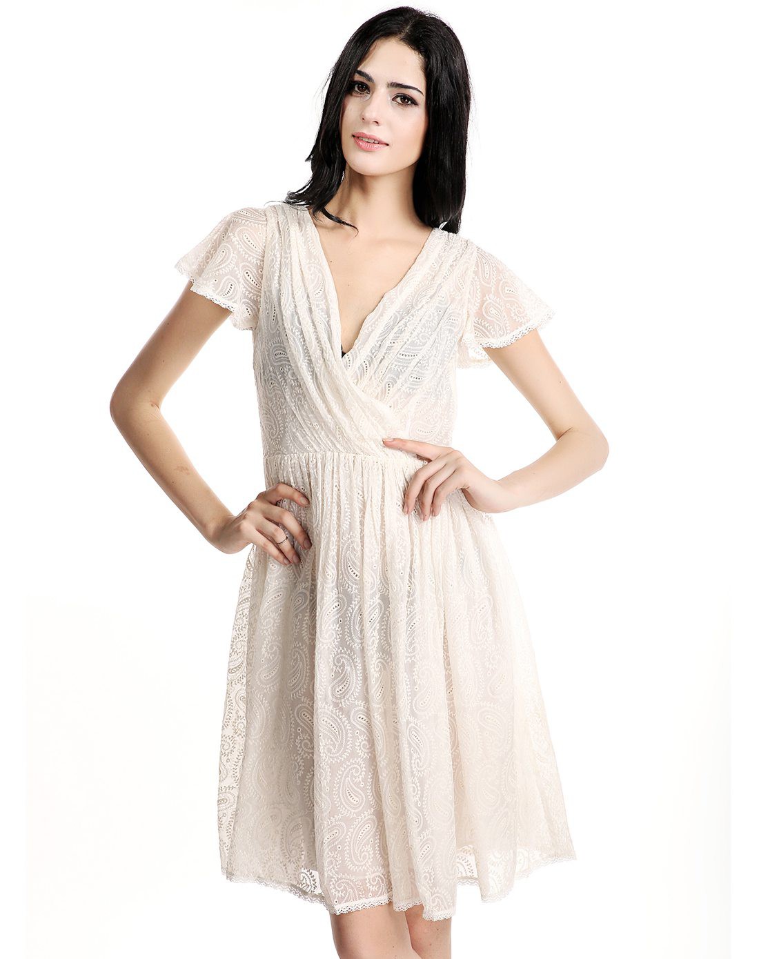 白色真丝荷叶袖连衣裙