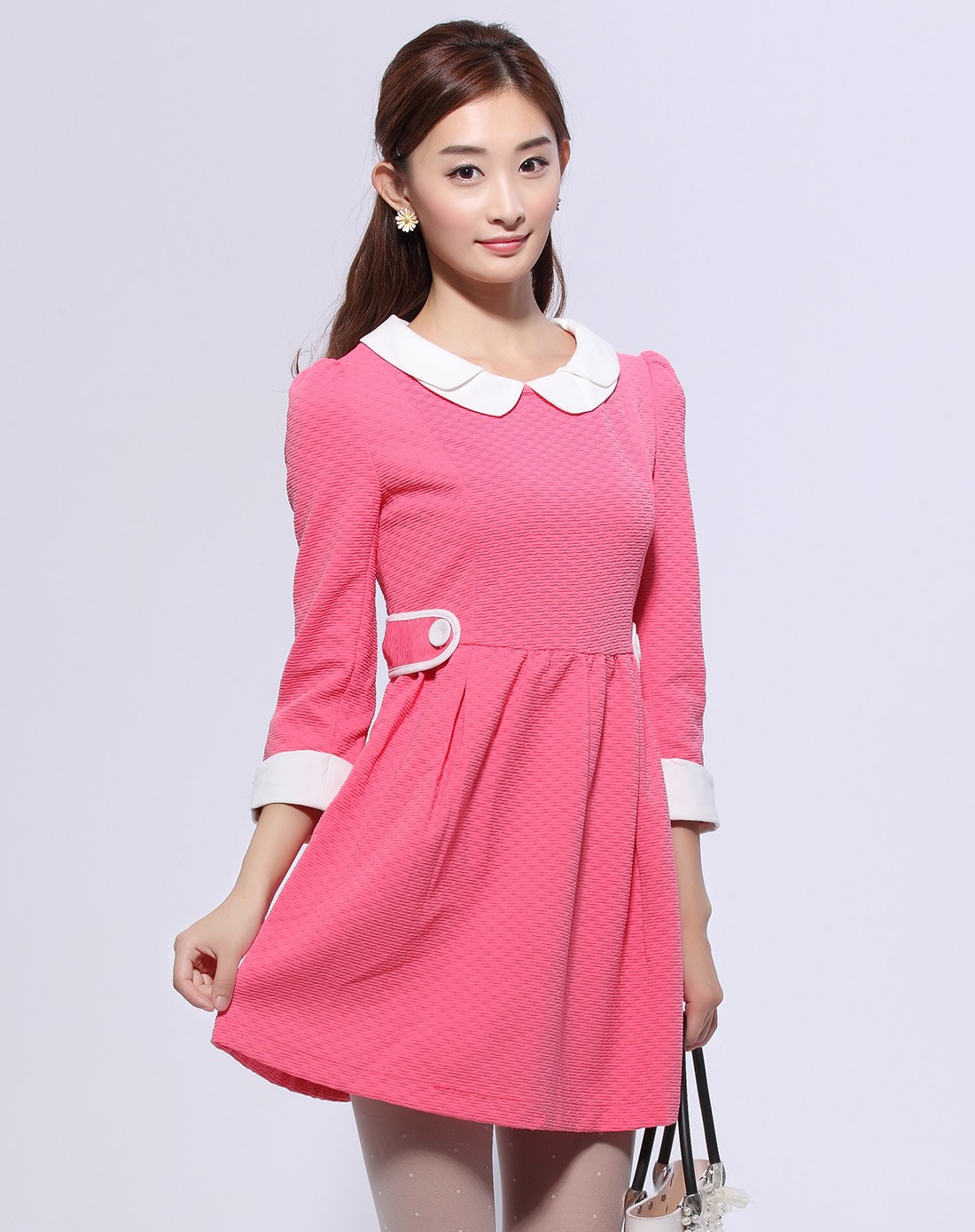 梅粉色七分袖圆领连衣裙