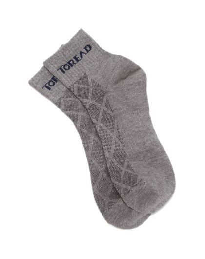 男款浅灰色袜子 透气舒适柔软