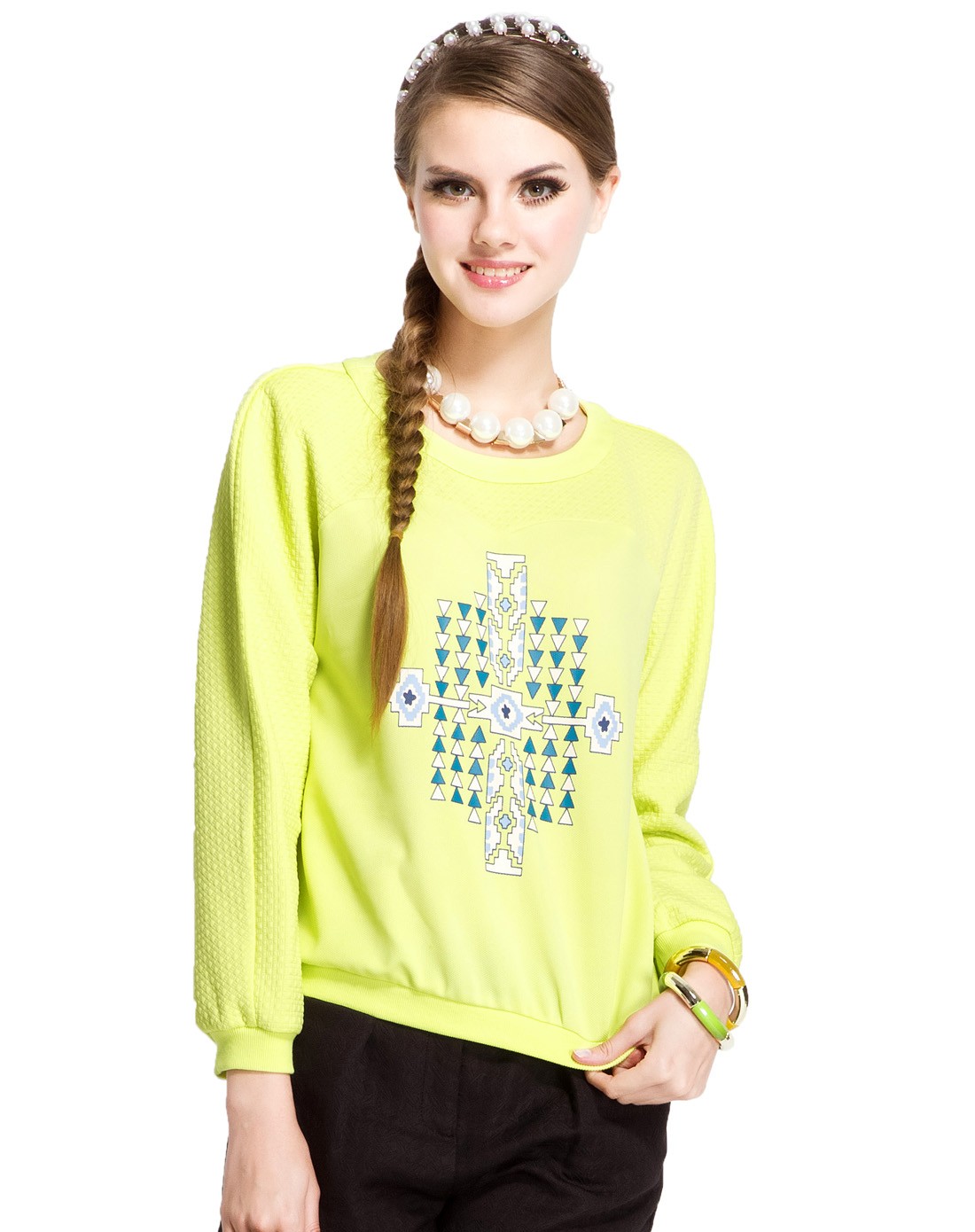 柠檬绿色长袖上衣